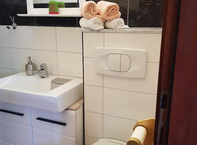 Апартаменты Hana Умаг